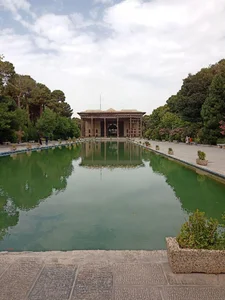 کاخ چهل ستون 2