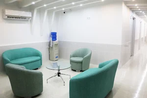 کلینیک تخصصی پوست و مو گلبرگ