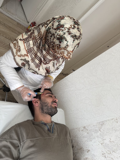مرکز طب سنتی(دکتر سمیه اسحاقی)
