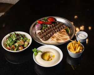 Antika Restaurant - مطعم انتيكا الشعب البحري