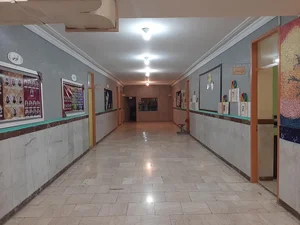 دبیرستان دخترانه فرزانگان۲ 5