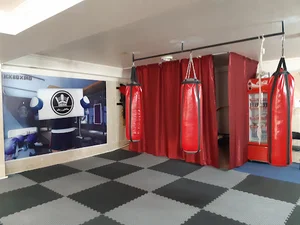 باشگاه کیک بوکسینگ بوکس