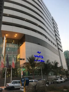 مجتمع تجاری ملکه آسمان‌ها