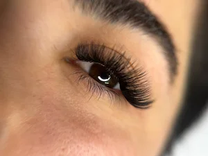 اکستنشن مژه کاشت مژه مریم حسینی مهرشهر