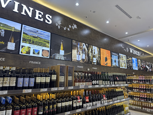 Unisat Liquor Store - 311
