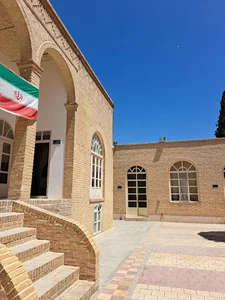 هنرستان هنرهای زیبای دختران