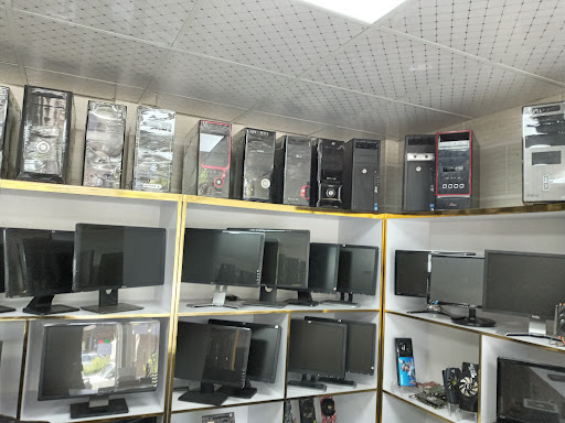فروشگاه کامپیوتر ماکان پی سی