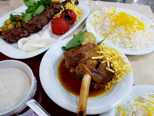رستوران گل سرخ