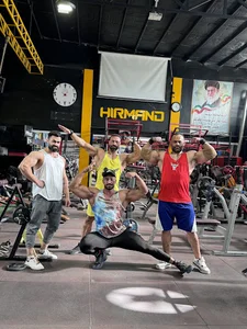 باشگاه بدنسازی هیرمند