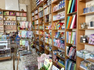 فروشگاه کتاب شهر 4