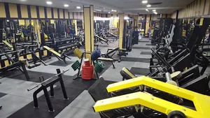 باشگاه بدنسازی آراز