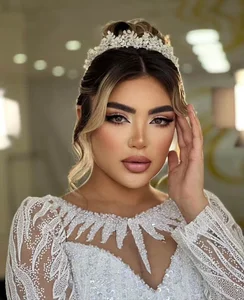 Pardis Momeni Makeup Artist پردیس مؤمنی میکاپ آرتیست
