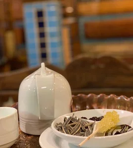 سفره خانه سنتی نان و آب 2