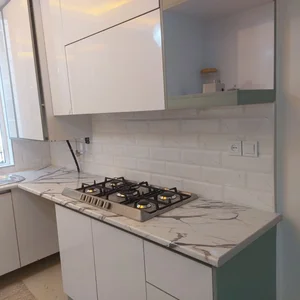 تاسیسات و کاشی‌کاری در حر 5