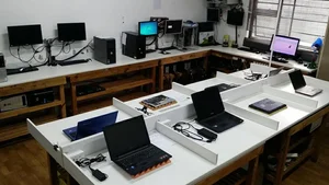 تعمیرگاه مرکزی لپ تاپ 2