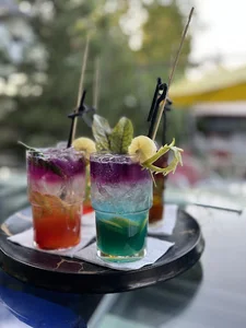 cafe restauran baroo کافه بارو