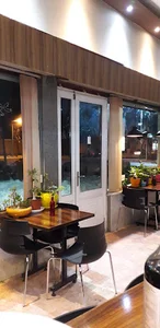 کافی شاپ ژان