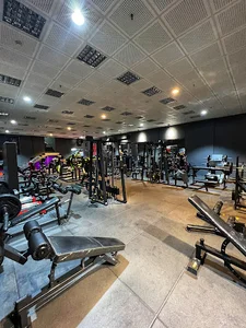 باشگاه بدنسازی مشایخی