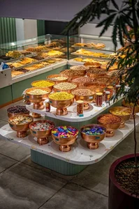 کافه قنادی ولیعصر Vali asr confectionery