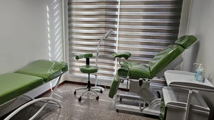 دکتر نیلوفر مهری