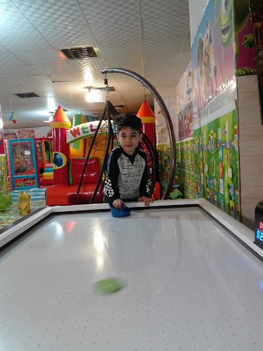 خانه بازی آراد