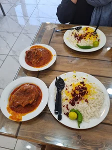 تهیه غذا زیتون
