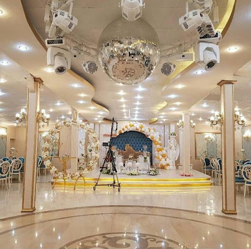 تالار پذیرایی امپراطور