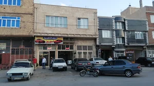 نمایشگاه اتومبيل چوملانی