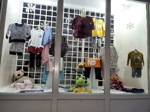پوشاک بچه گانه برنی