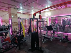 باشگاه بدنسازی مهرزاد 5