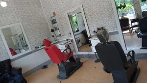 آرایشگاه مردانه نیوفیس