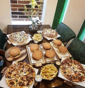 کافه فست فود رایان
