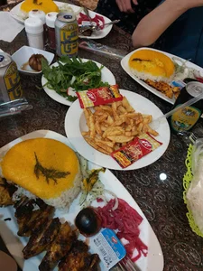 کافه ورستوران بزرگ بهزاد