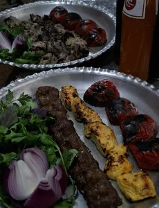 رستوران دایی کاظم لله کاء