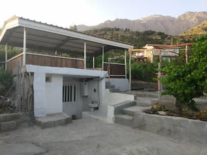 مجموعه اقامتی تفریحی تاکستان