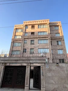 ساختمان یاقوت