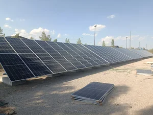 شرکت بهتاب صنعت مجری نیروگاه برق خورشیدی