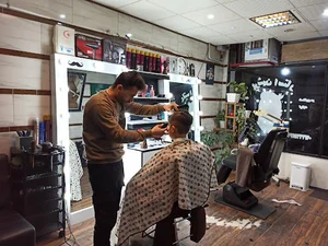 آرایشگاه مردانه پرشین استار (بهترین آرایشگاه رباط کریم)