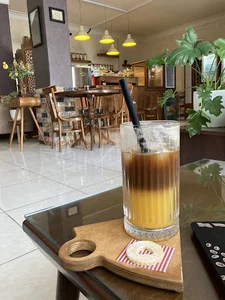 کافه پاییز