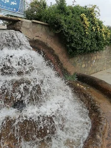 آبشار طلایی سر آسیاب نراق