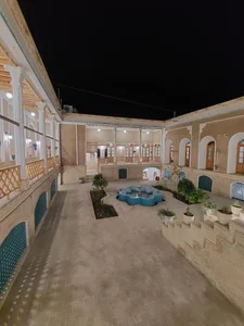 هتل سنتی اسفنجان (خانه تاریخی طاهریان) 2