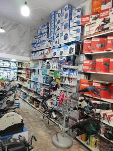 فروشگاه ابزارصنعت، نصر