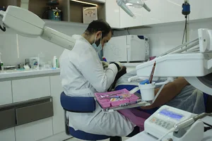 دندان پزشکی نیک نژاد (دکتر محمد موسوی )