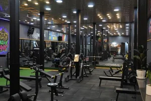 باشگاه بدنسازی آقای بدن 5