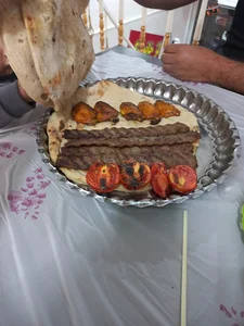 کبابی نیک منش