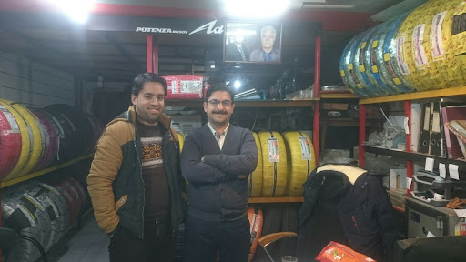 فروشگاه لاستیک سلیم