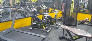 باشگاه بدنسازی گلدزجیم 4