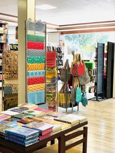 کتاب‌فروشی کودک‌ونوجوان سی‌سو 2