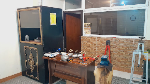 آزمایشگاه عیارسنجی زروان