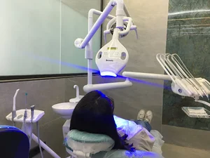 کلینیک دندانپزشکی نسترن
